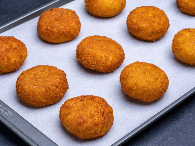 Cheese & Spicy Pepper Potato Ball®