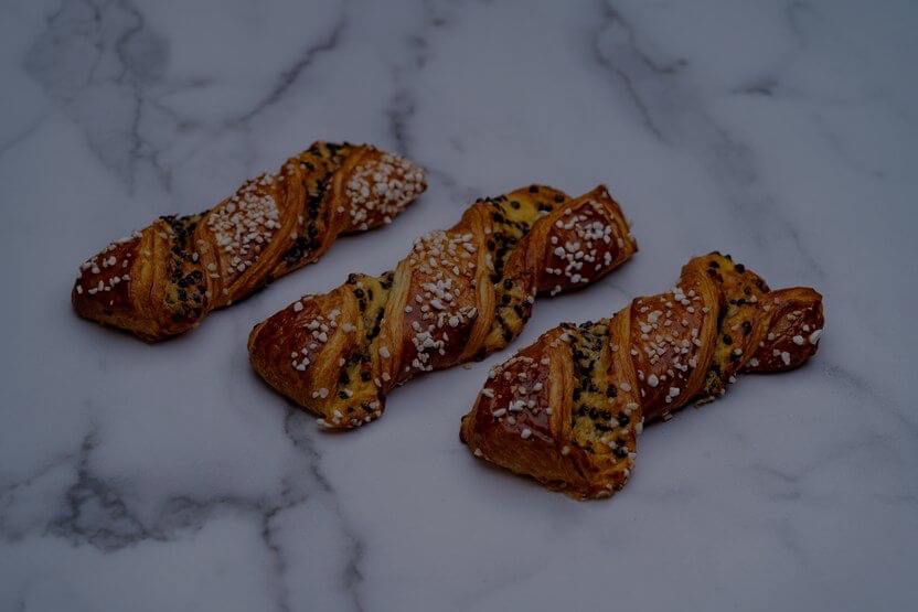 Porto's Bakery to Porto's Bakery & Cafe